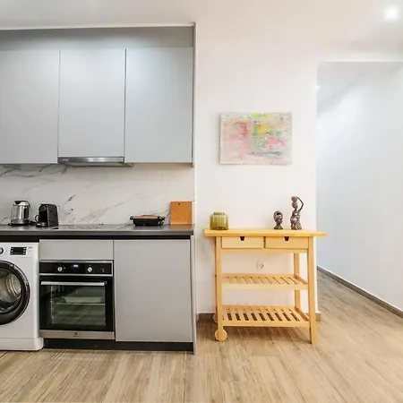 Charming With An Athenian Feel In Psyri Apartment