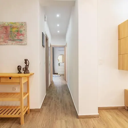 Charming With An Athenian Feel In Psyri Apartment *