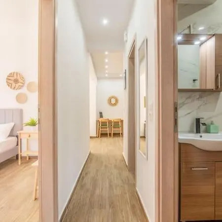 Apartment Charming With An Athenian Feel In Psyri